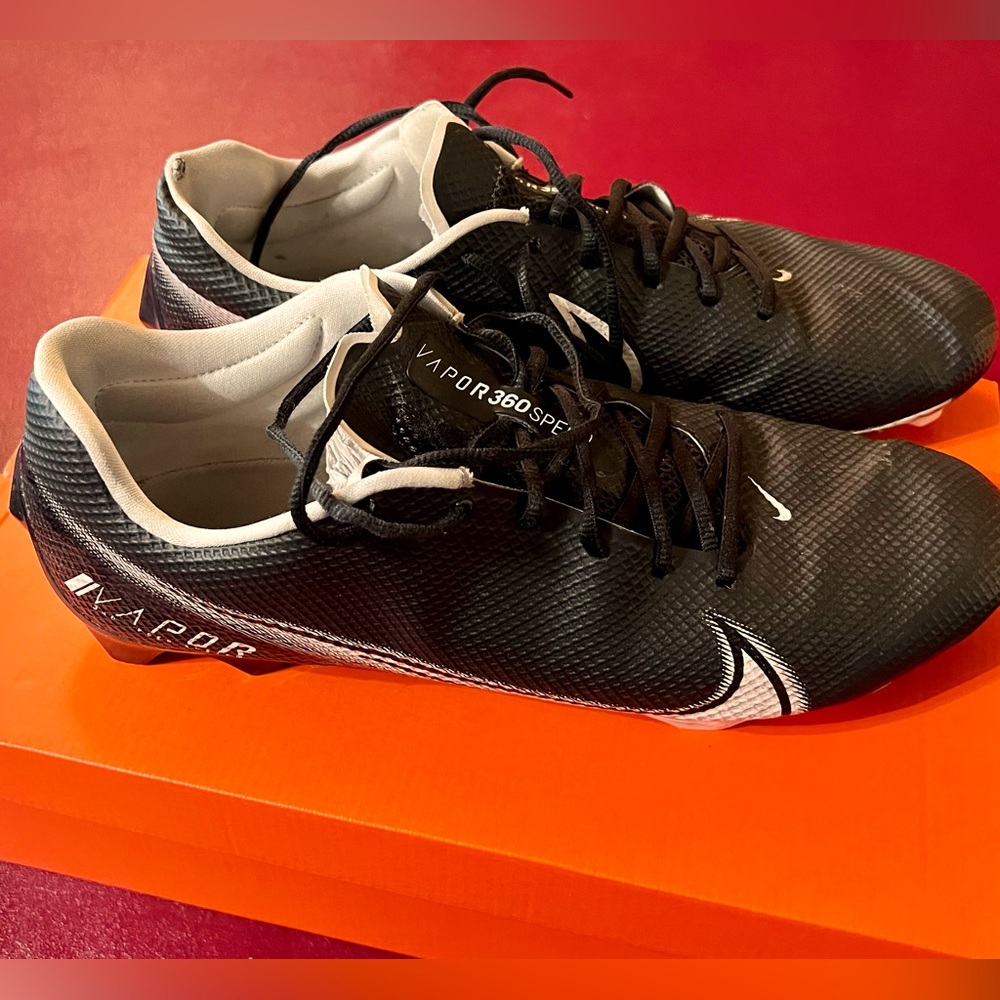 Nike Vapor Edge Speed 360 football spikes